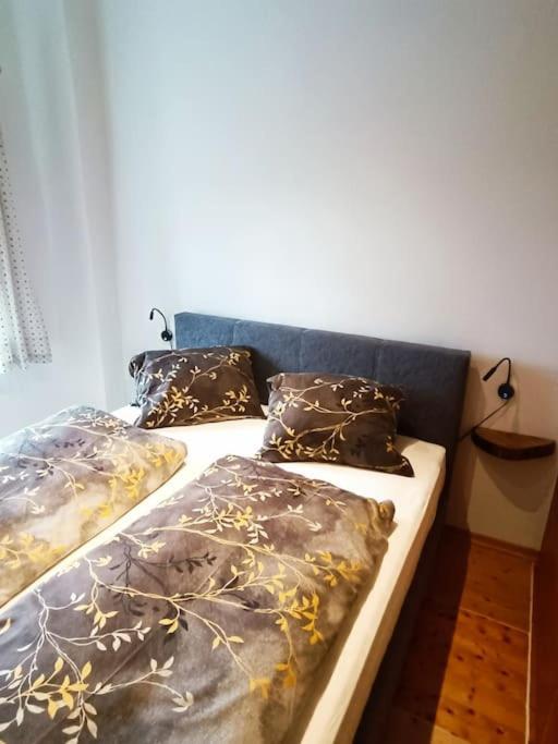 Ferienwohnung Berg & See Милщат Екстериор снимка